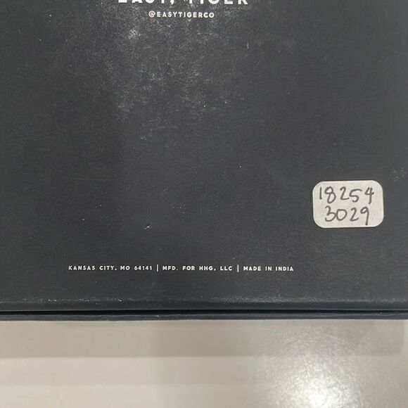 EASY TIGER Flask Silver "I've Got Spirits Yes I Do" 6 oz NWOT gift idea - Picture 7 of 12